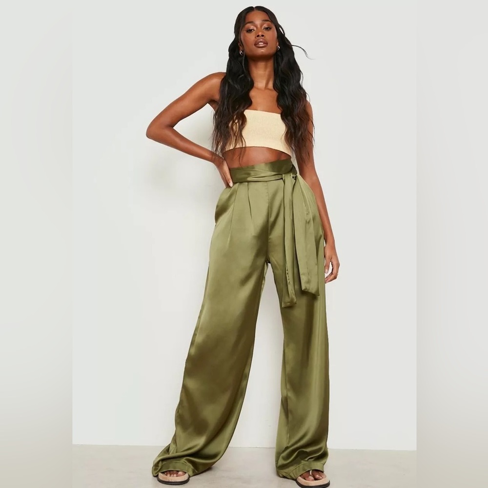 NWT! Satin trouser✨